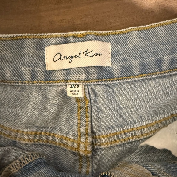 💸CLEARANCE 4 for $15💸 Angel Kiss Blue High-Waisted Jean Shorts - Picture 4 of 4